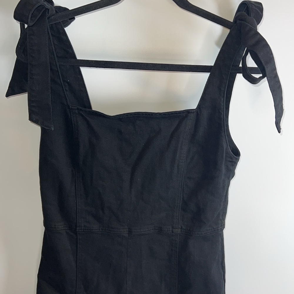 ❤️NWT ALICE+OLIVIA JEANS KINLEY TIE SHOULDER BLACK DENIM GAUCHO JUMPSUIT SIZE 30 - Picture 8 of 13